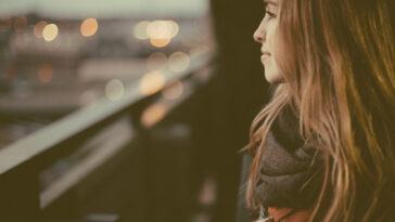 Quando-você-descobre-que-sua-felicidade-não-depende-de-ninguém-1 - Ilustra&ccedil;&atilde;o do texto "Quando voc&ecirc; descobre que sua felicidade n&atilde;o depende de ningu&eacute;m" no blog Melhores Trapos